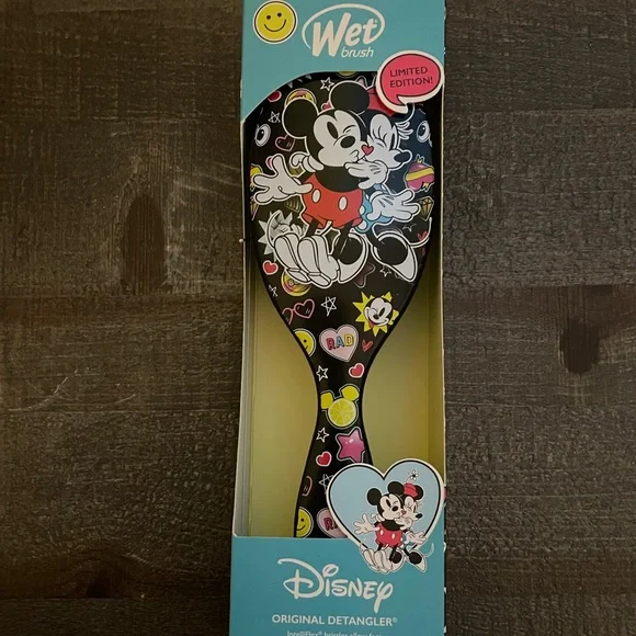 ❤️SOLD❤️Disney Mickey Minnie Wet Detangler Brush~Limited Edition - Picture 2 of 4
